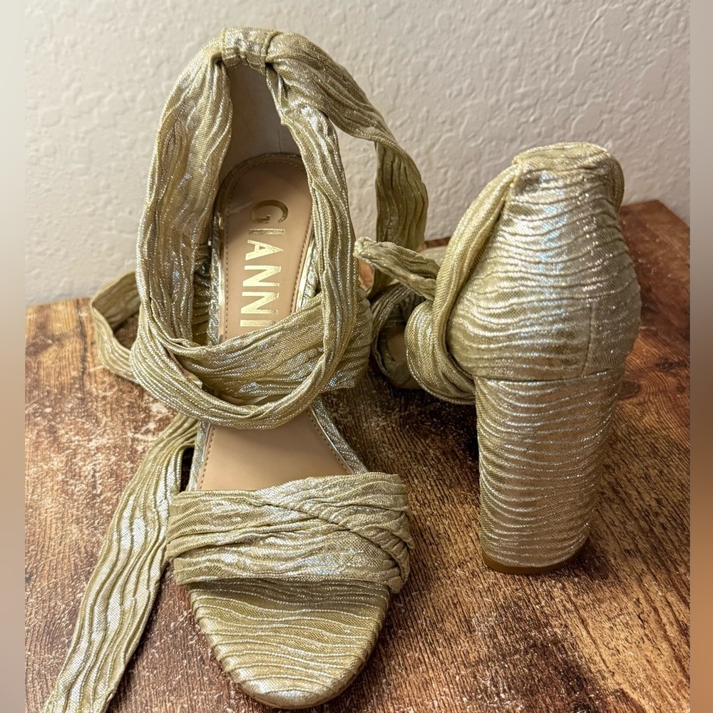 Gianni Bini Gold Strappy Heels sandals - Picture 12 of 13